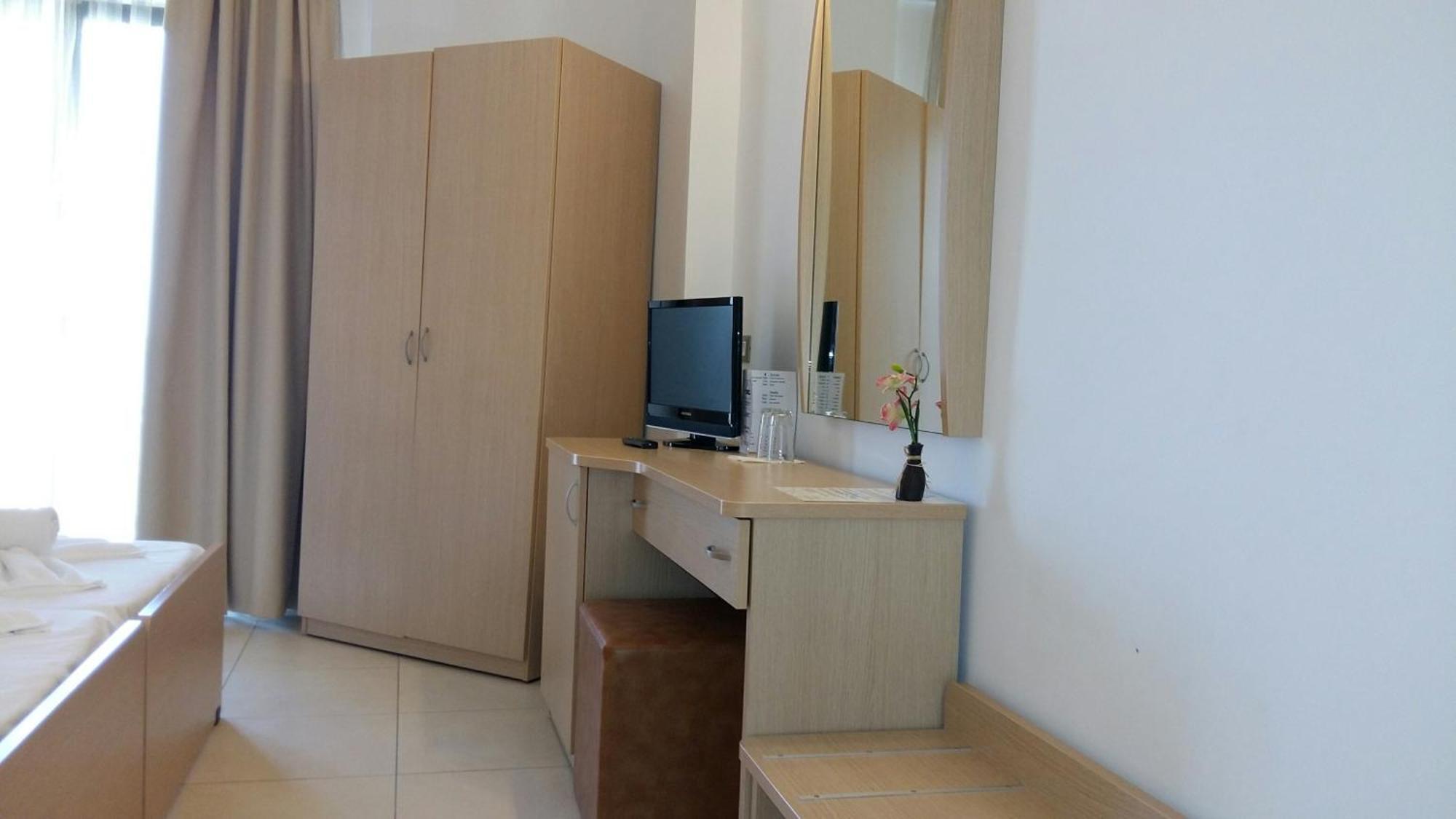 Ostria Hotel Kakovatos Beach Zaharo Oda fotoğraf