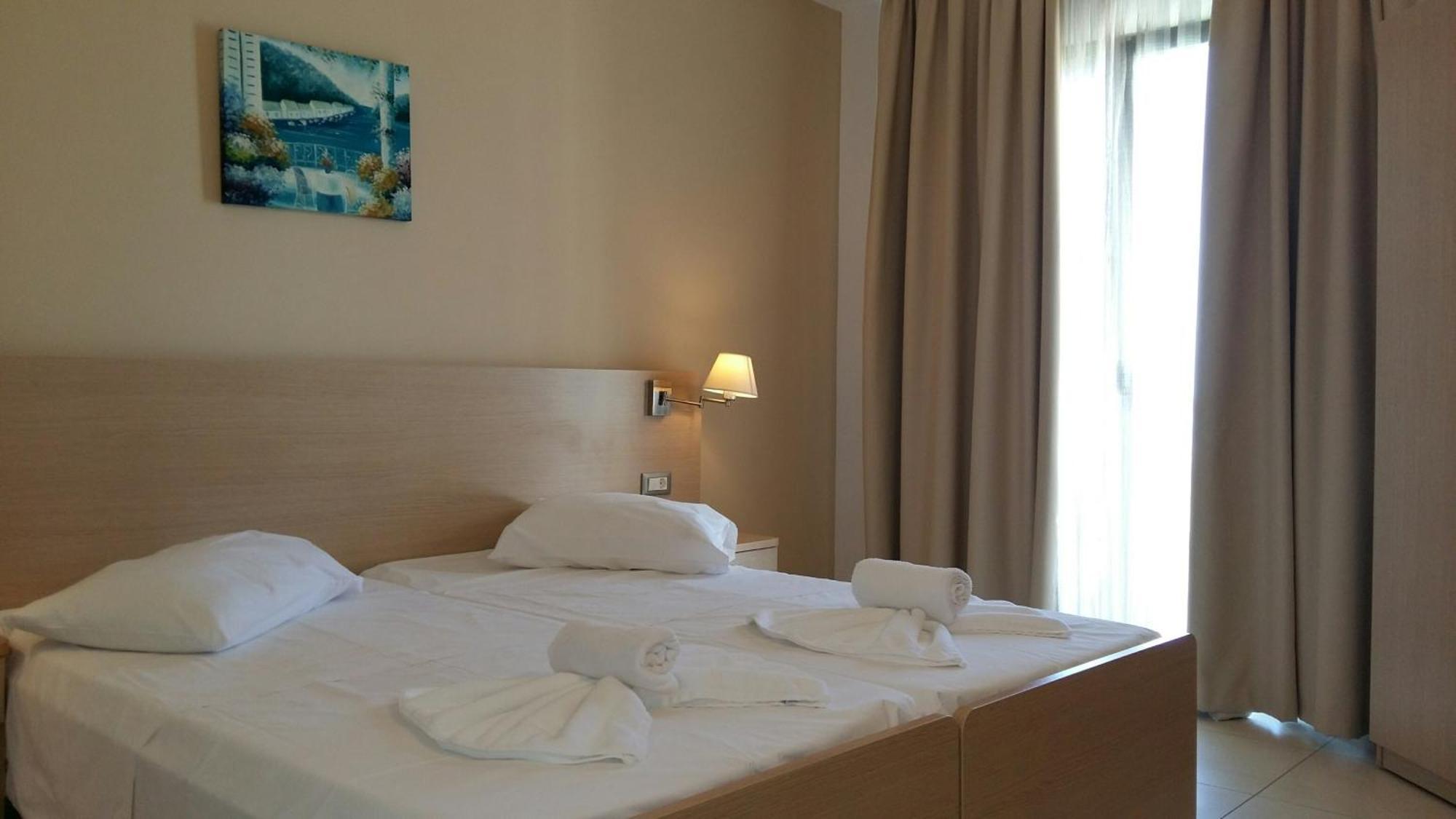 Ostria Hotel Kakovatos Beach Zaharo Oda fotoğraf