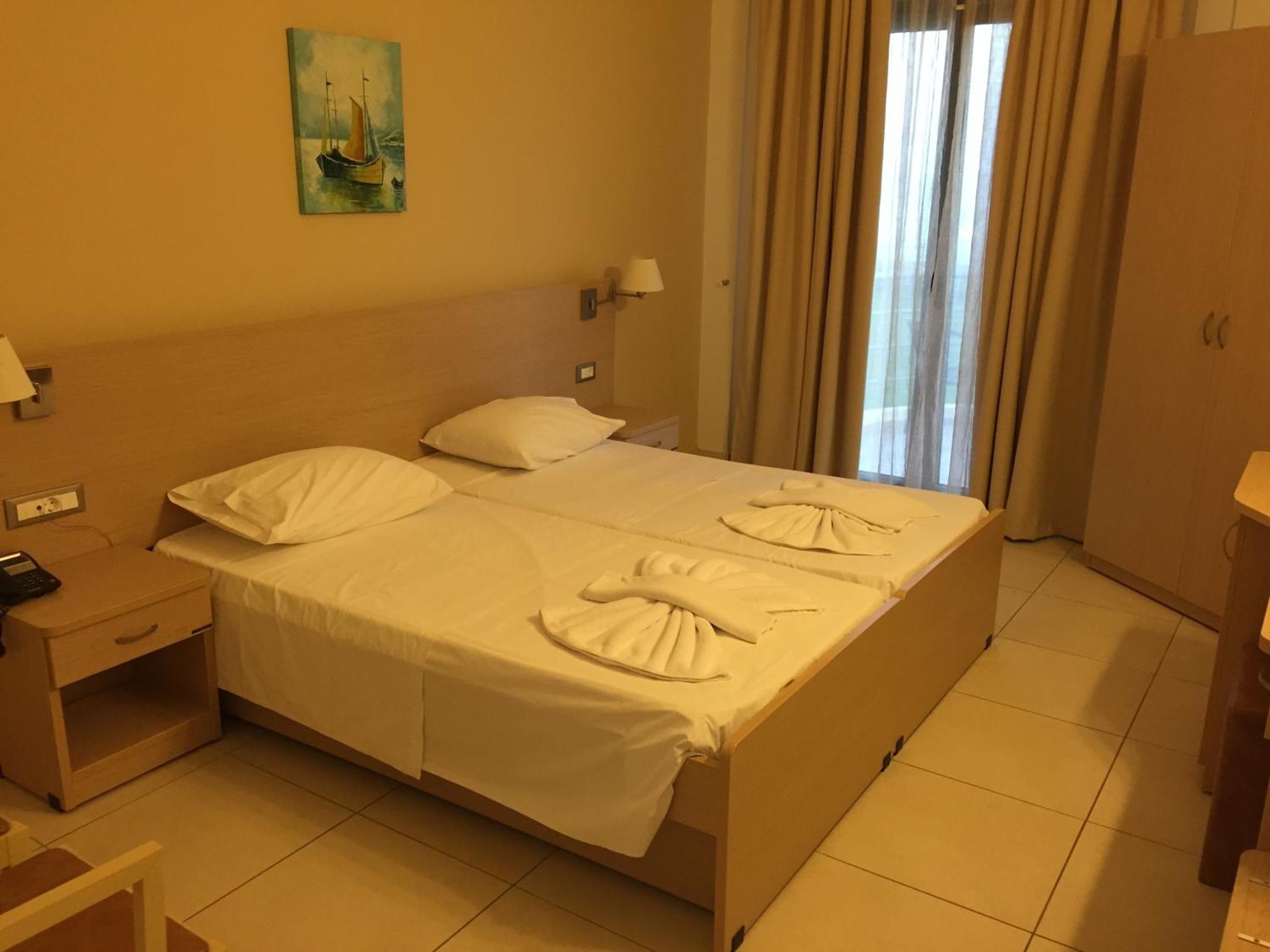 Ostria Hotel Kakovatos Beach Zaharo Oda fotoğraf