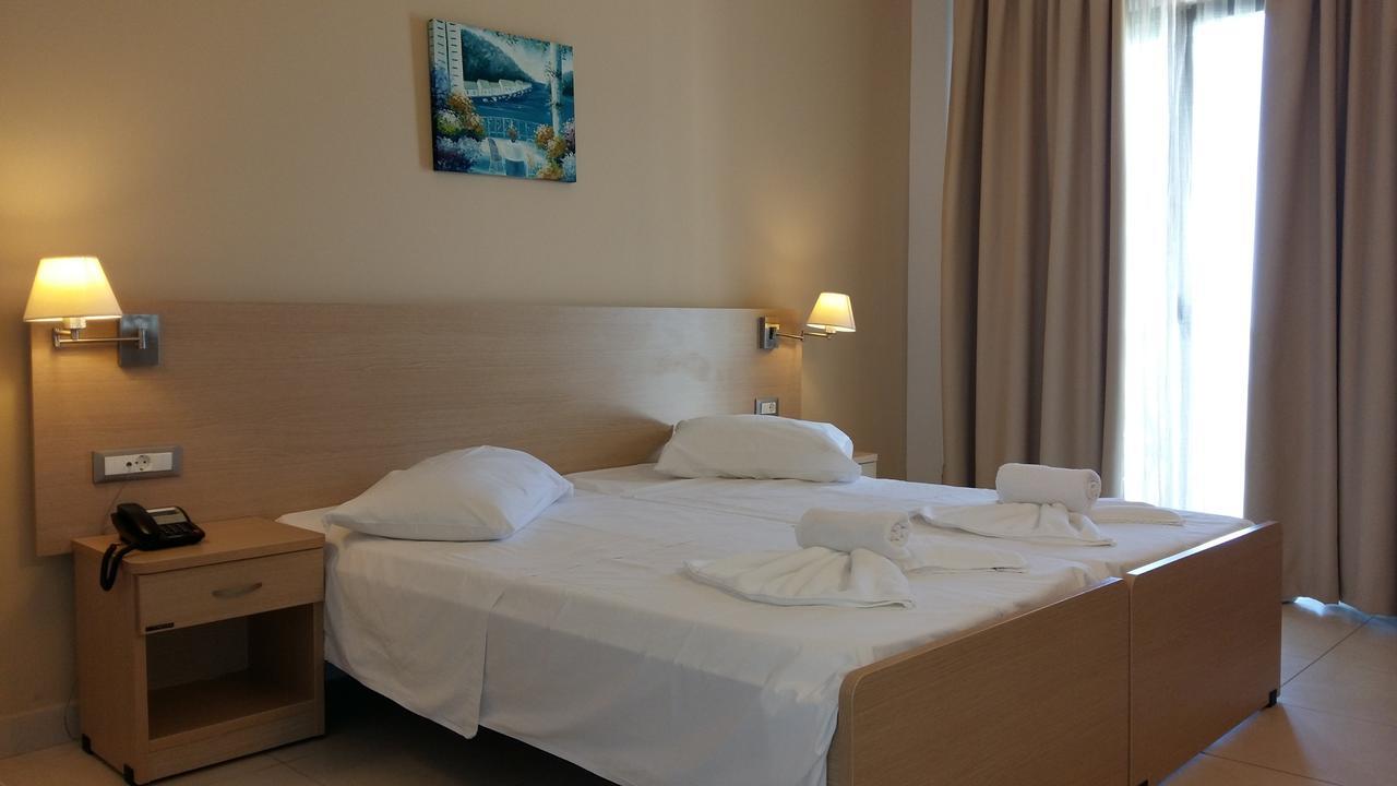 Ostria Hotel Kakovatos Beach Zaharo Oda fotoğraf